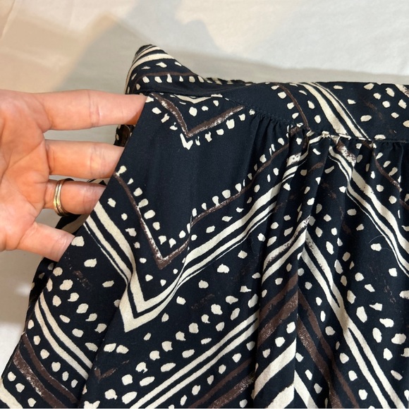 ZOZO Chevron Pattern Maxi Skirt Size Medium - Picture 9 of 10